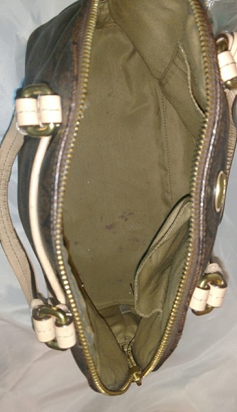 Coach Cora Domed Satchel - Picture 4 of 8